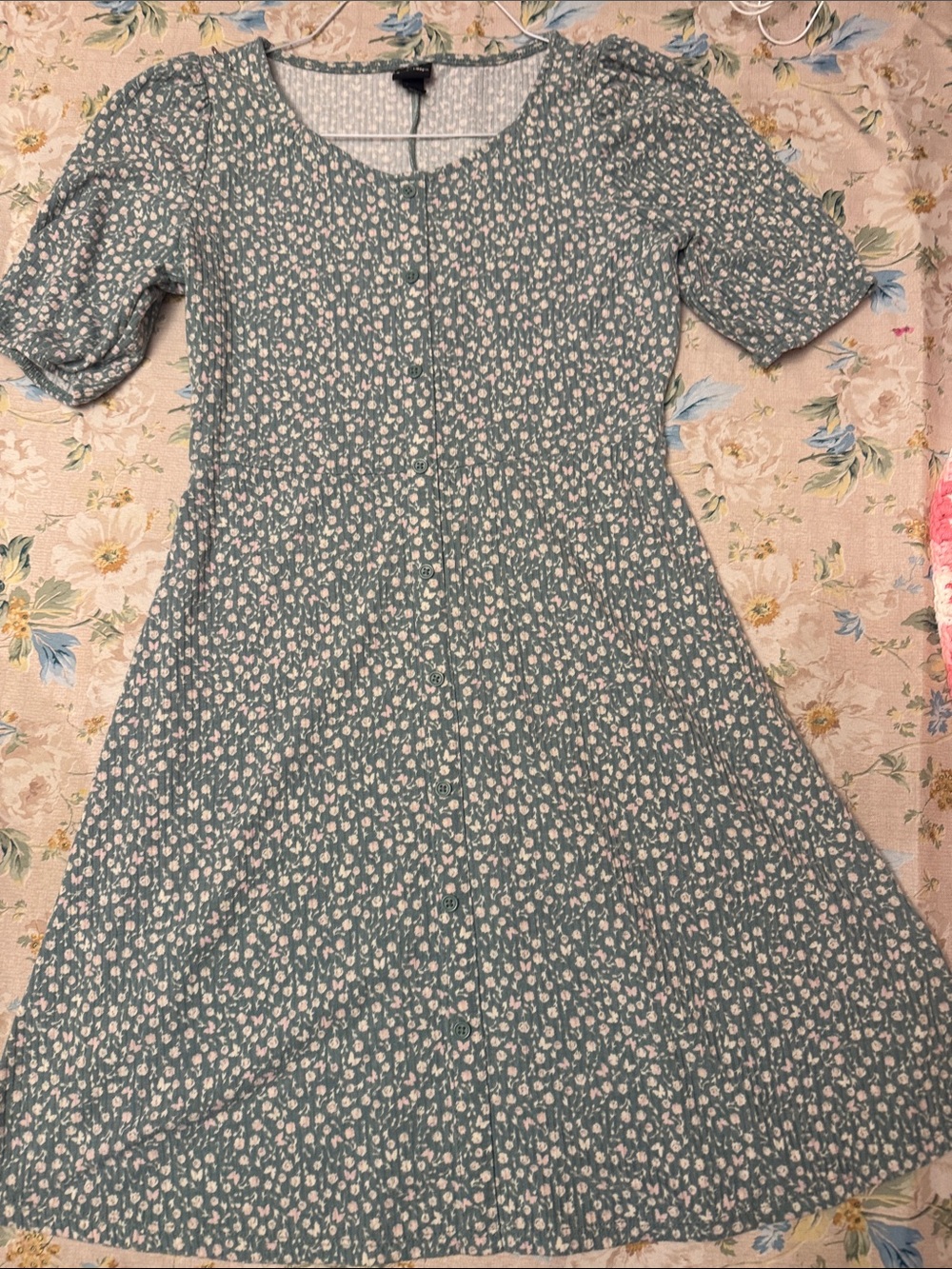 art class Sage Green Button-Front Floral Midi Dress